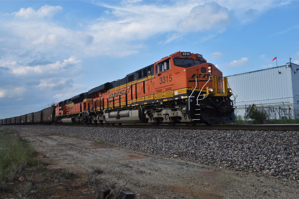 BNSF 3315 South